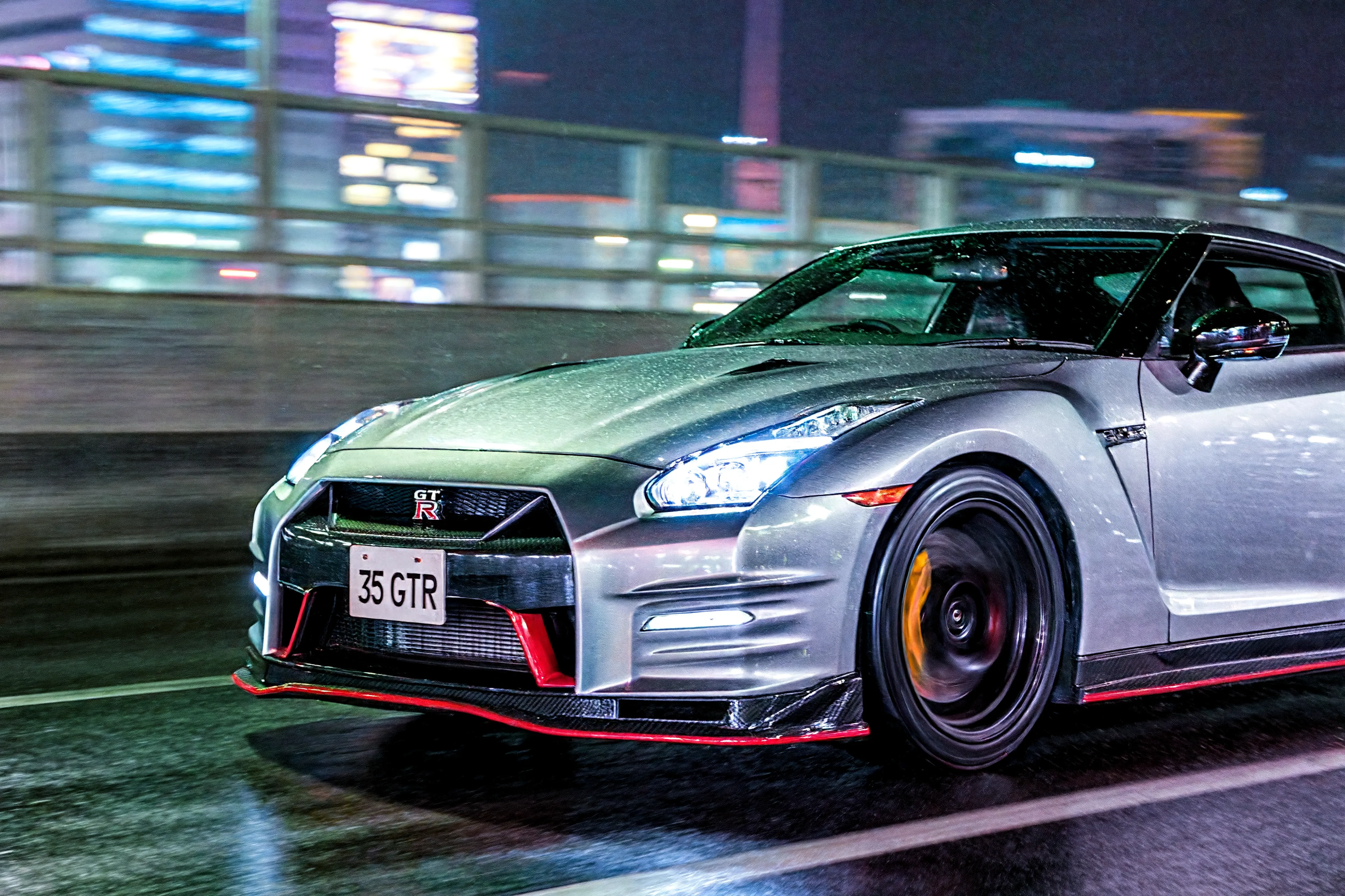 Nissan GT-R
